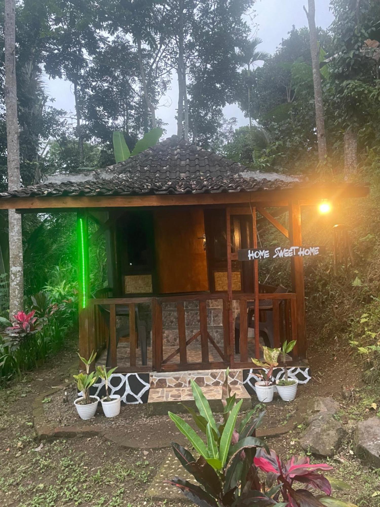 Апартаменты Sky Garden Lombok Тетебату Экстерьер фото